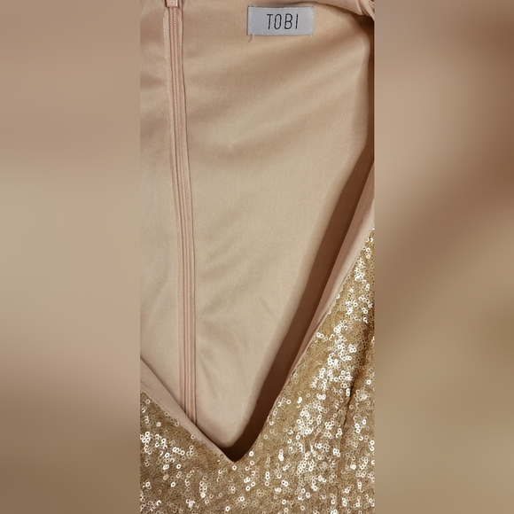 Tobi Champagne Sequin Cocktail Mini - Picture 5 of 6